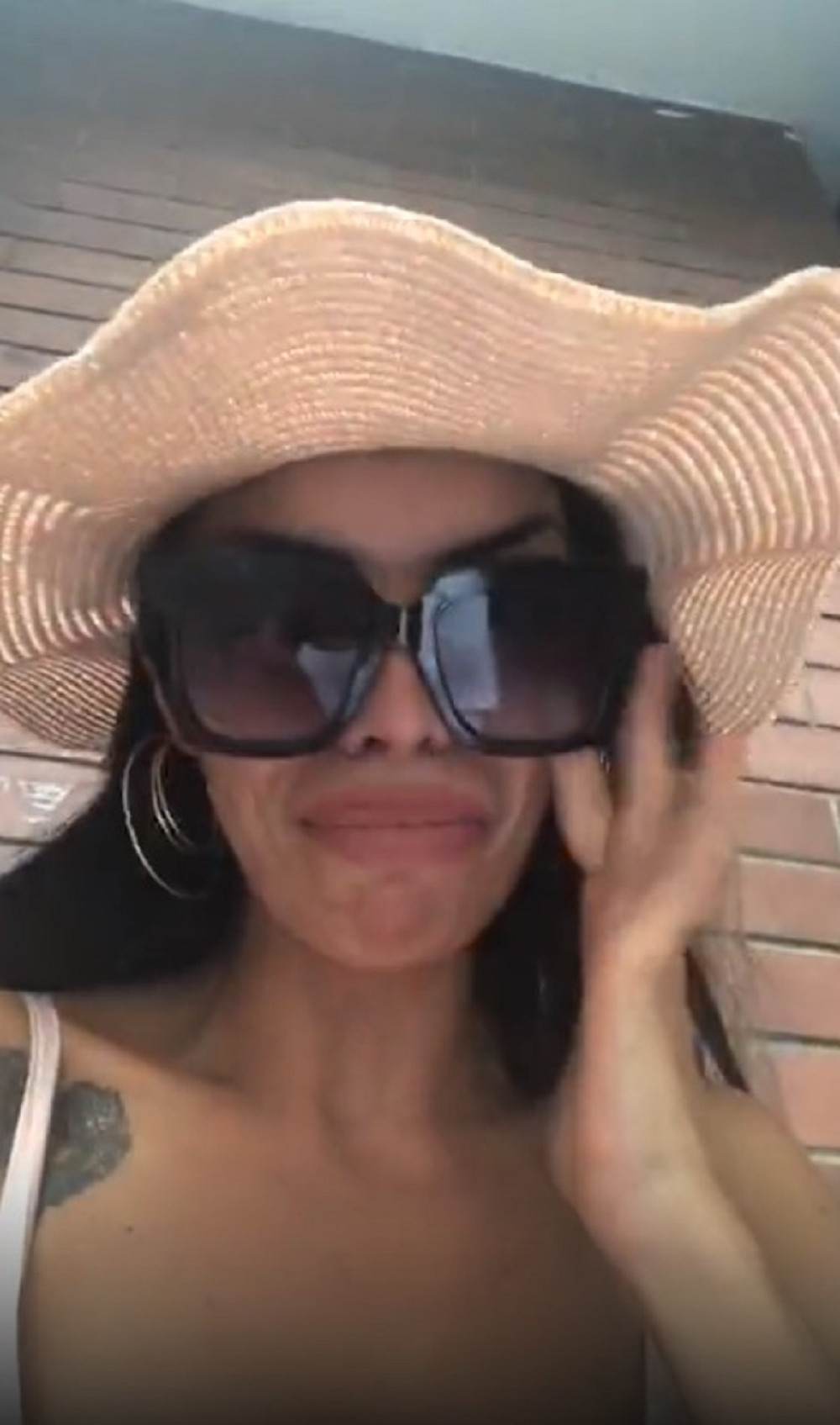 Zerina se guši u suzama zbog ćerke: "Zašto mi to radite, uzeće mi socijalno Saru zbog vas"!