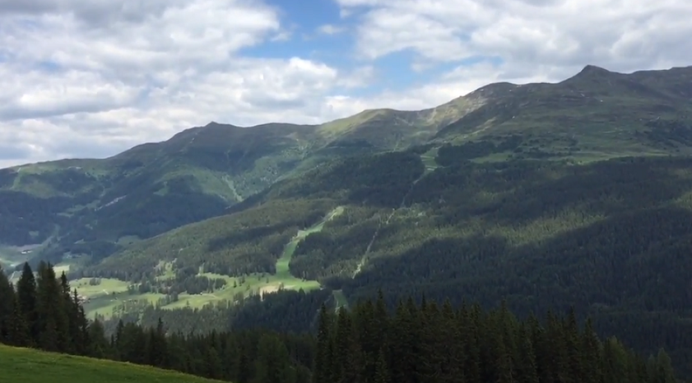 Helikopter uleteo u maglu, pilot se katapultirao i zvao pomoć, iz kokpita stigle užasne vesti, čuje se samo jedan glas!