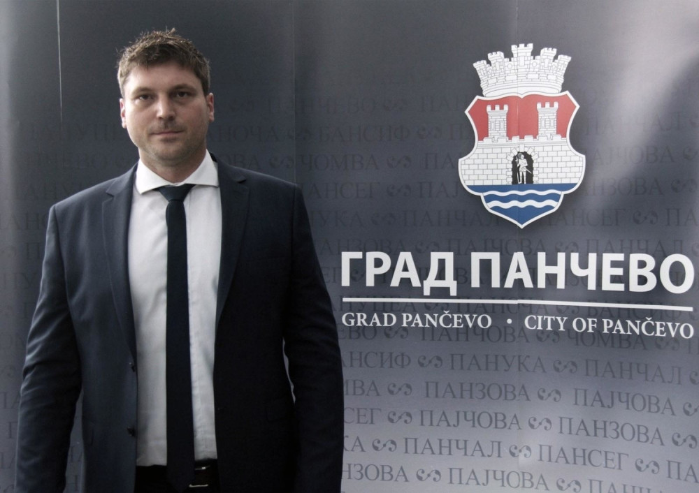 "Čast mi je što sam na čelu tima u koji verujem i znam da može dobro da obavlja zadati posao i ostvari dobre rezultate"