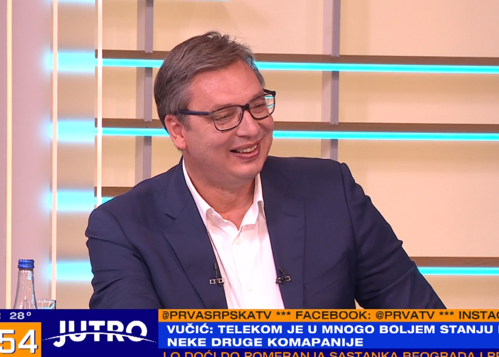 Novinar Čukanović "opomenuo" Vučića, a onda predsednik nije mogao da se suzdrži (FOTO/VIDEO)