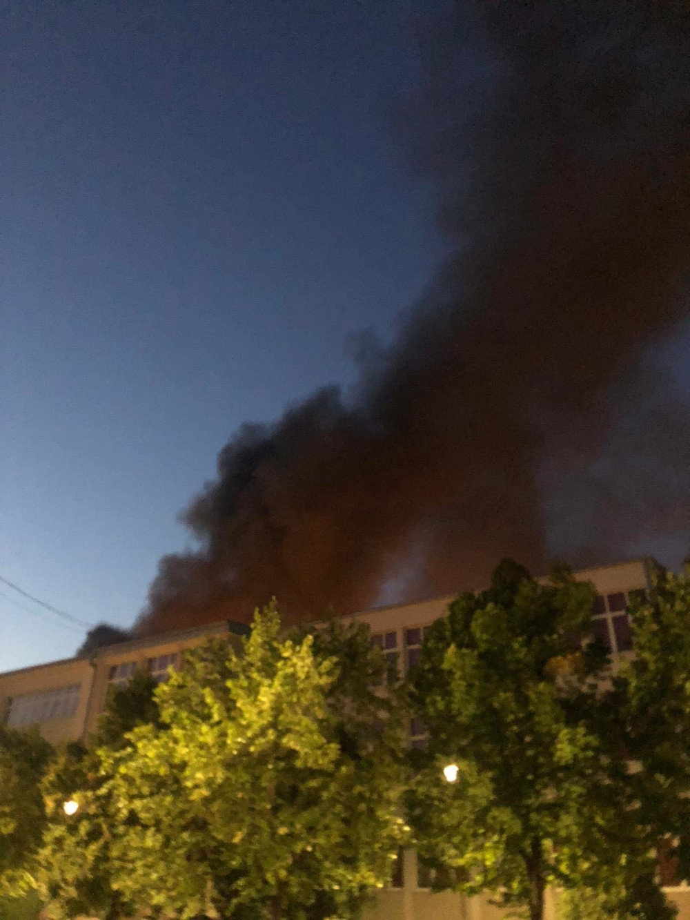 Stanari izleteli iz stanova (VIDEO)