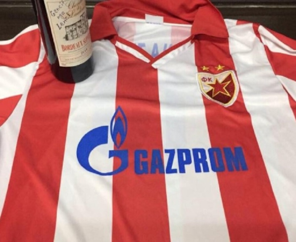 Divi se Dejanu Stankoviću: Vođa navijača albanskog tima ima tetovažu "Delija" (FOTO)