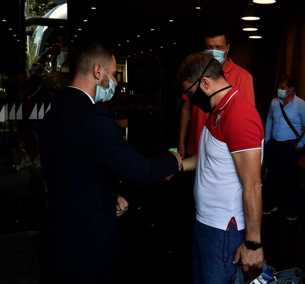 U hotelu u Tirani gde su smešteni igrači Zvezde kontrola na svakom koraku (GALERIJA)