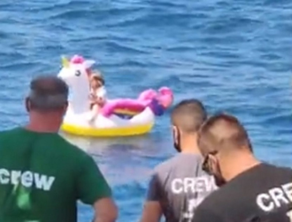 Prava istina o devojčici koju je morska struja odnela na pučinu (VIDEO)