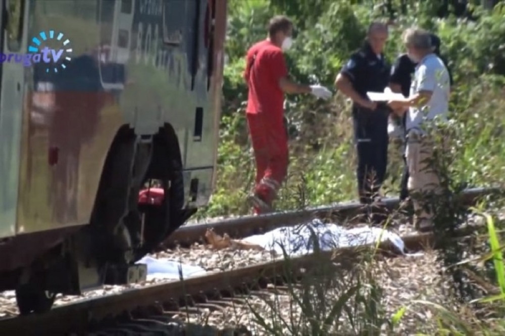 Mašinovođa iskočio iz teretnog voza u punoj brzini, Hitna juri na mesto užasa