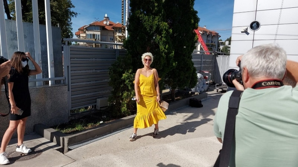 GSP kontrolor presreo Dušicu Jakovljević ispred "Pinka", voditeljka bez ustručavanja stala pred njega!