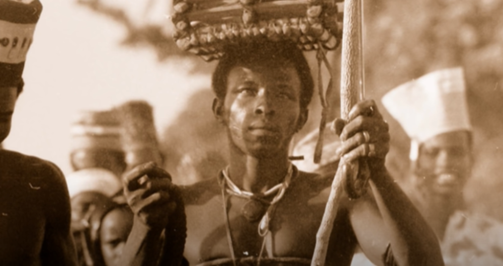 Muškarci igraju po ceo dan kako bi osvojili svoju dragu