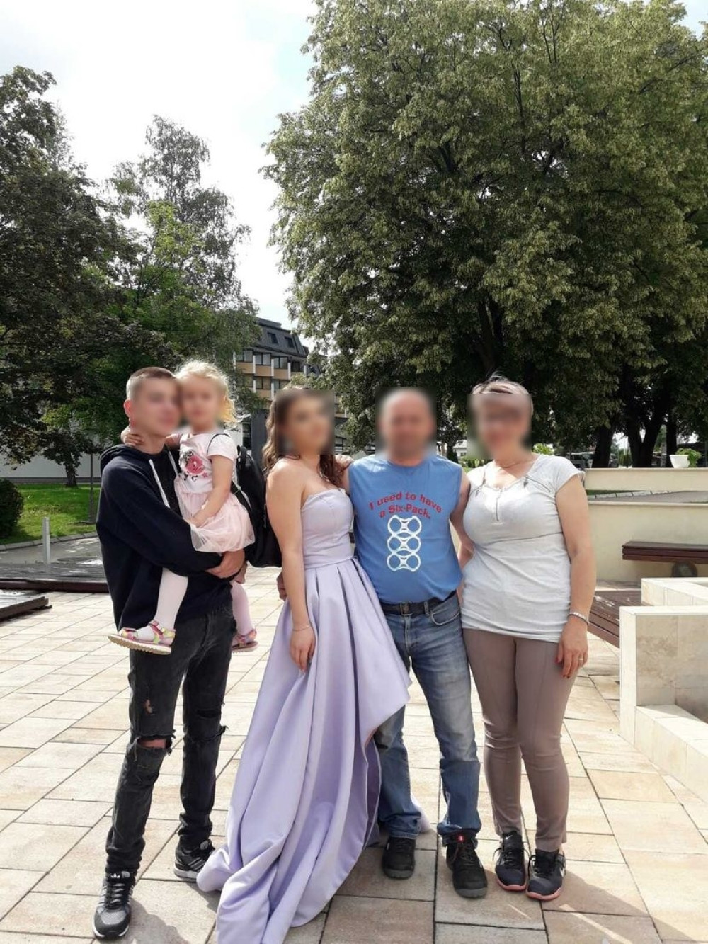 Mala Sofija, koja je u stravičnoj nesreći izgubila oca, majku i sestru, hitno prebačena za Beograd!