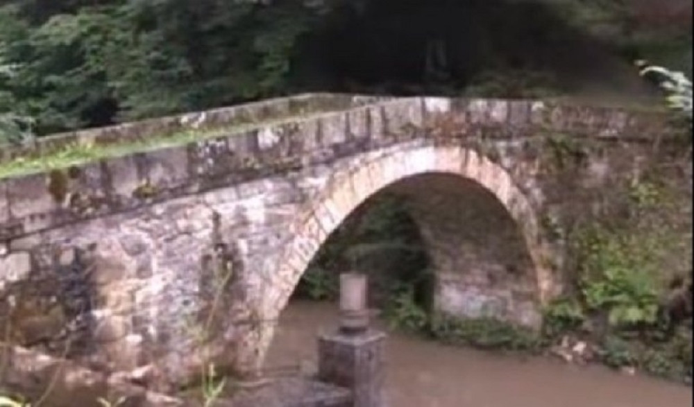 Sa nacionalnog spomenika BiH nestala kamena ploča teška tonu i po!