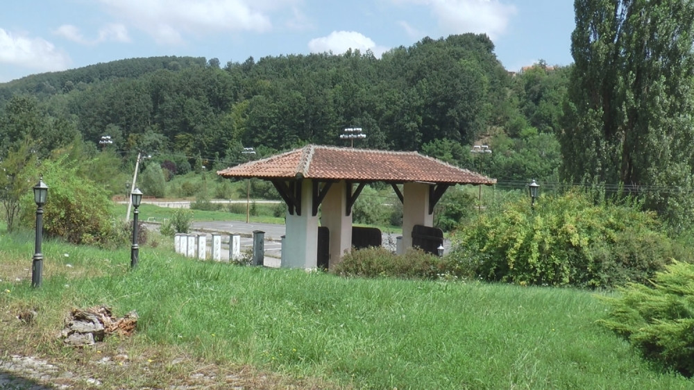 Srbin iz Amerike za 45 miliona dinara kupio selo (FOTO)