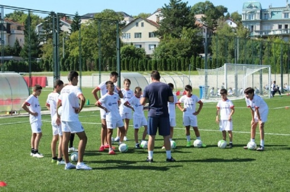 Crvena zvezda ugostila talentovanu decu sa Kosova i Metohije