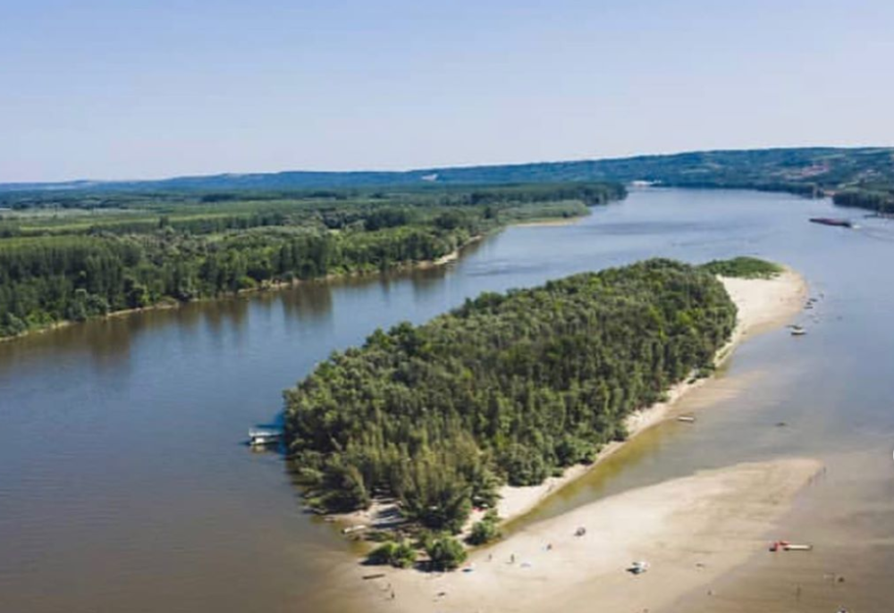 Malo ko zna za ovo ostrvo! Od lepote peska, vode i prirode zastaje dah (FOTO/VIDEO)