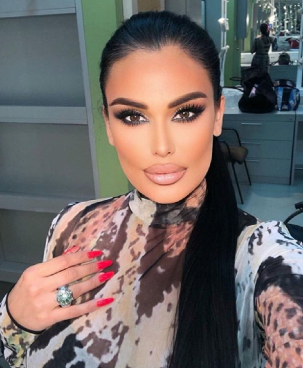 Indi bez dlake na jeziku otkrila: Svaka mlada devojka treba da bude ljubavnica!