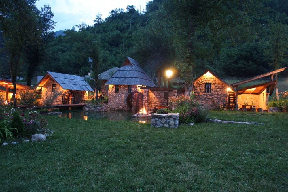 Naši preci su veoma vodili računa o ritualima i običajima prilikom građenja doma