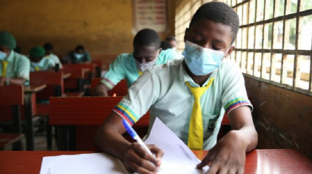 Jedni kreću od oktobra, drugi ne skidaju masku uopšte, treći uče po "Semafor" sistemu