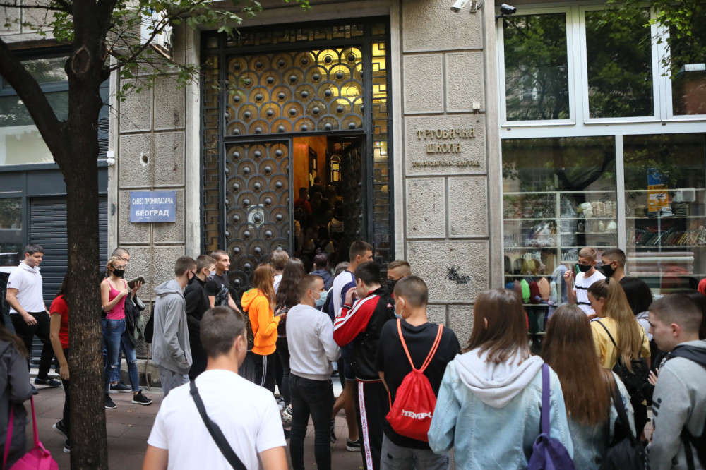 U ponedeljak i utorak bez nastave u školama, pa onda jesenji raspust?