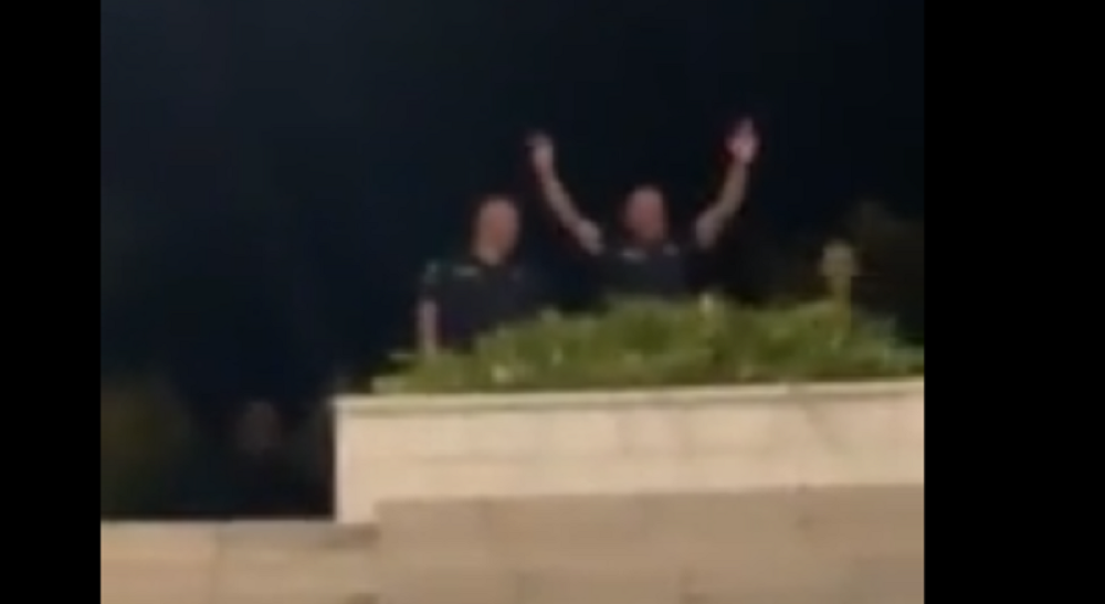 Policajci u Podgorici pevaju "Milo, lopove!" (VIDEO)