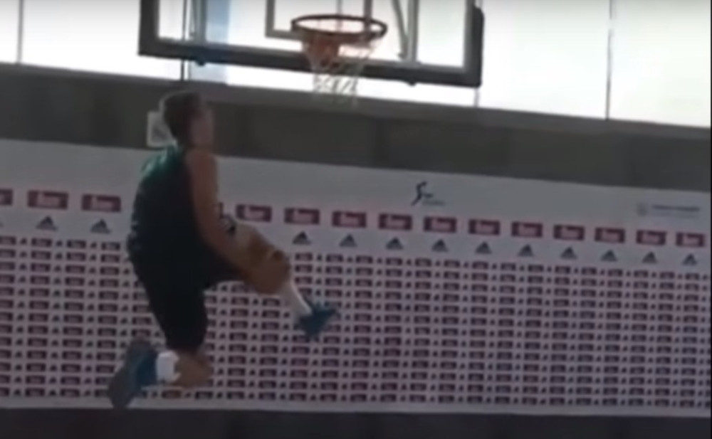 Uživajte u majstorijama NBA igrača kada je imao samo 14 godina! (VIDEO)