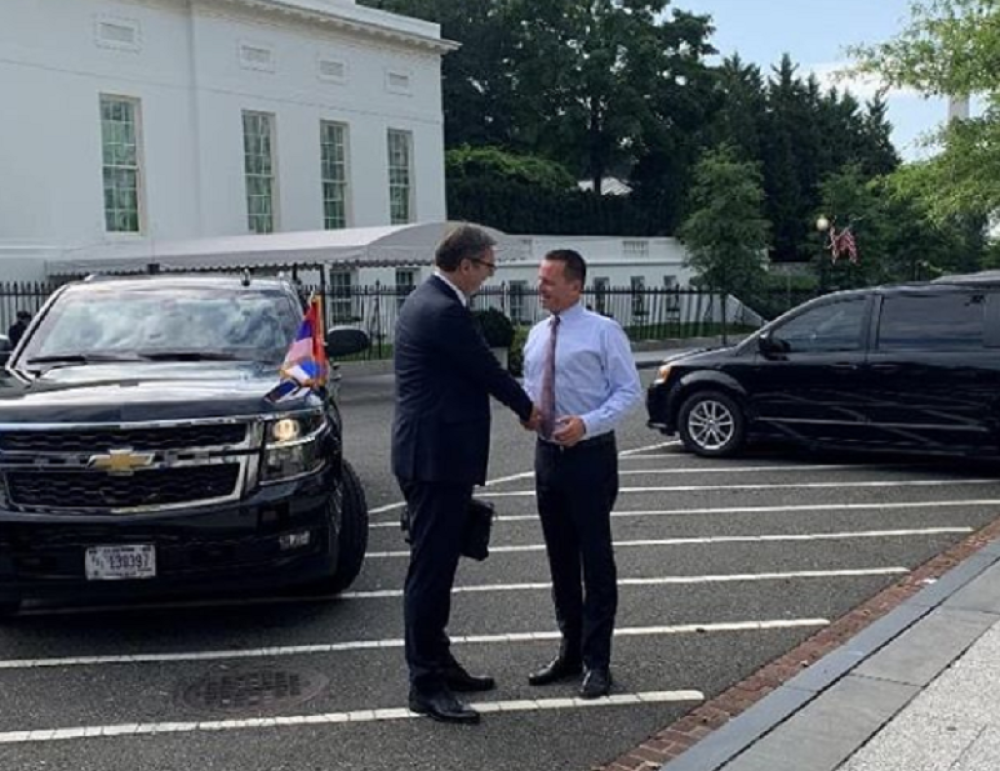 Grenel pohvalio predsednika Srbije, a onda najavio istorijsku posetu Donalda Trampa