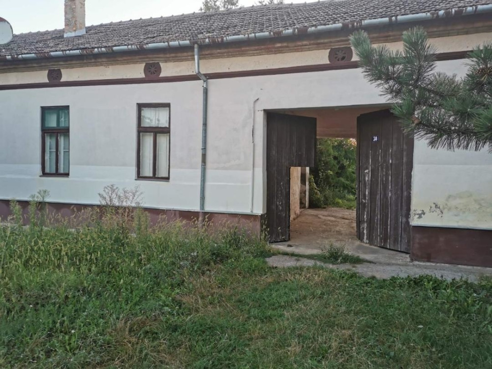 Izgleda kao sasvim obična kuća! Iza vrata se krila velika tajna, sve dok im se ista nije obila o glavu (FOTO)