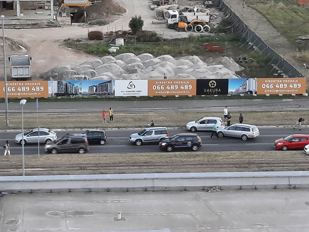 U lančanom sudaru učestvovalo pet automobila (FOTO)