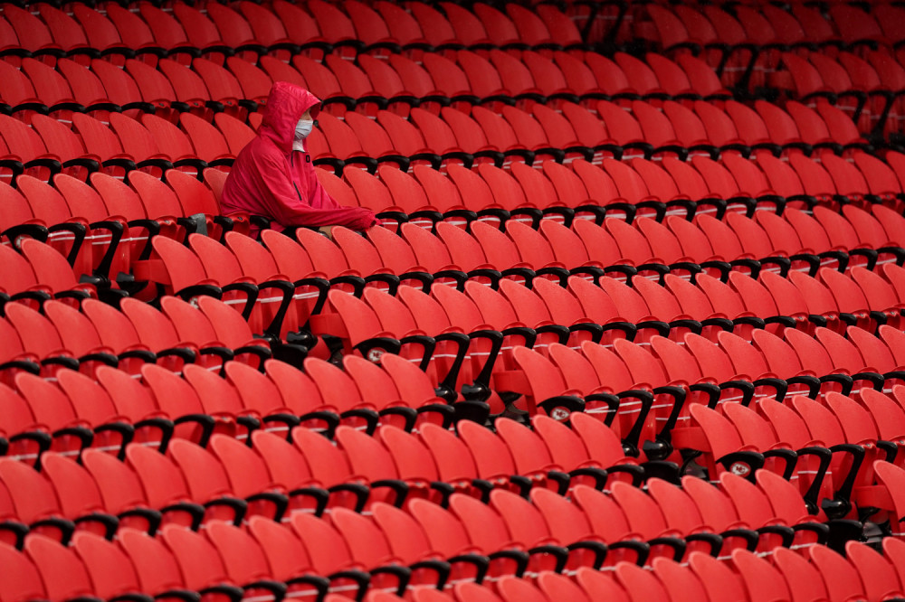 Dva testa i pet dana izolacije da bi sa ograde gledao Englesku