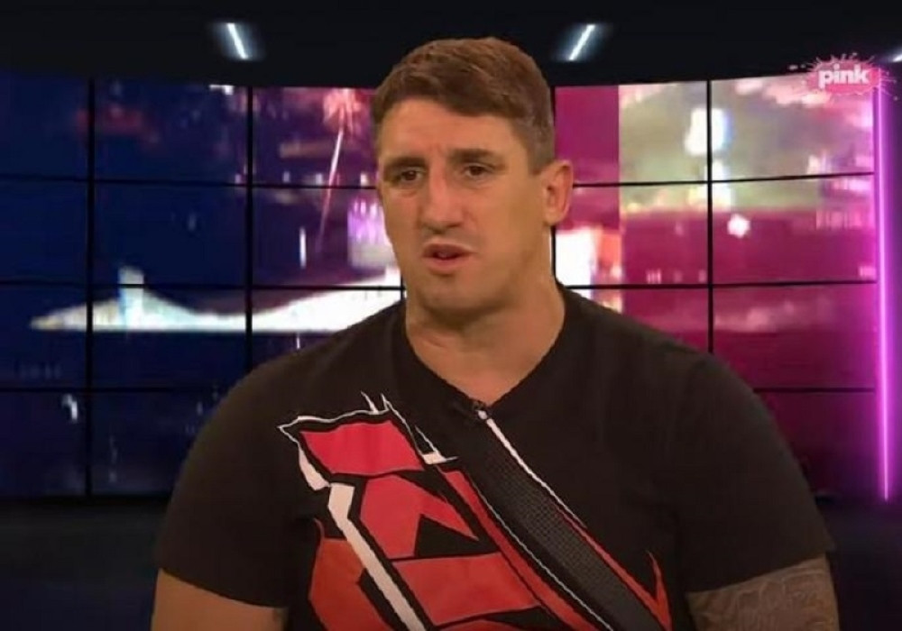 Kristijan urla i preti produkciiji, Golubović lomi sve pred sobom, obezbeđenje pokušalo da ga spreči: "U usta vas j**em..."