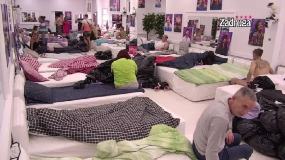 Prvo jutro u imaginarijumu: Veliki šef pripremio spektakl za zadrugare (VIDEO)