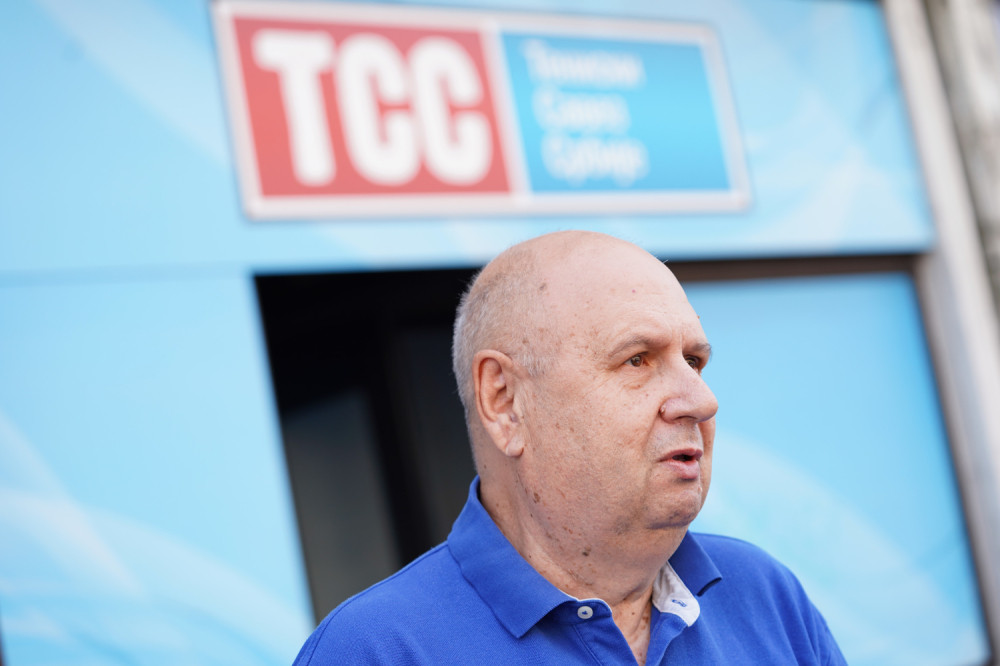 Šta bi se desilo da je Novak pred 20.000 „besnih“ Amerikanaca pogodio sudiju