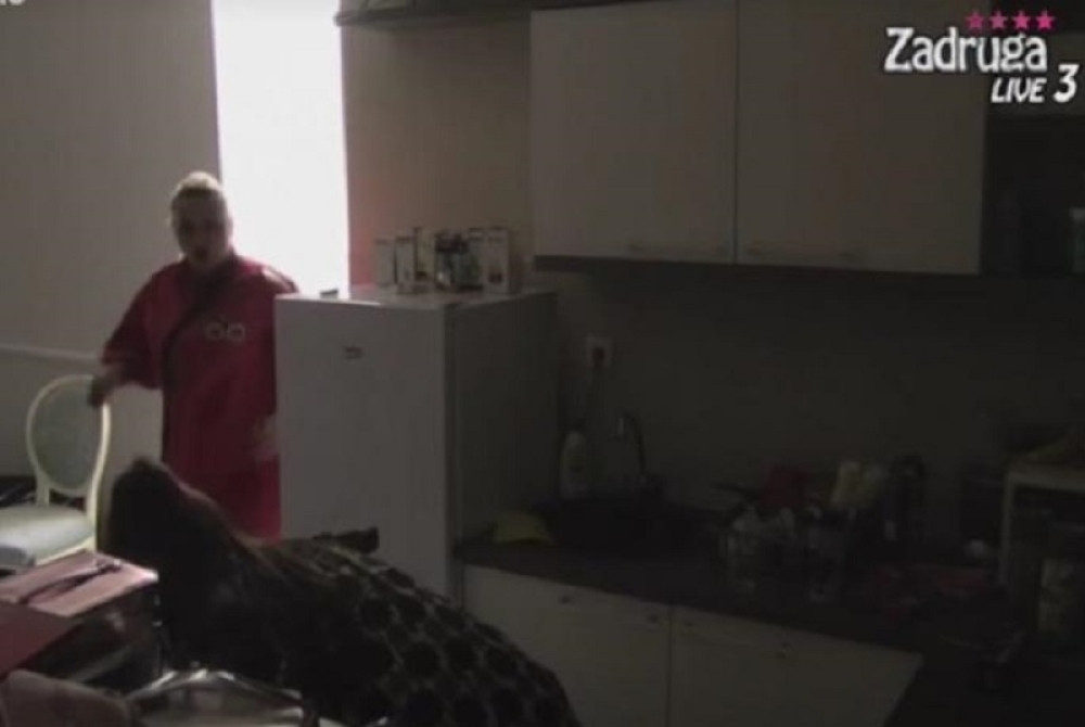 Kulićke uhvaćene da rade ovo, a ne pričaju! (FOTO)