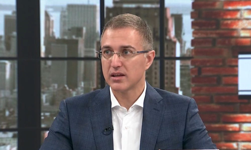 Stefanović: Vraćanje redovnog služenja vojnog roka je korak napred za bezbednost naše zemlje