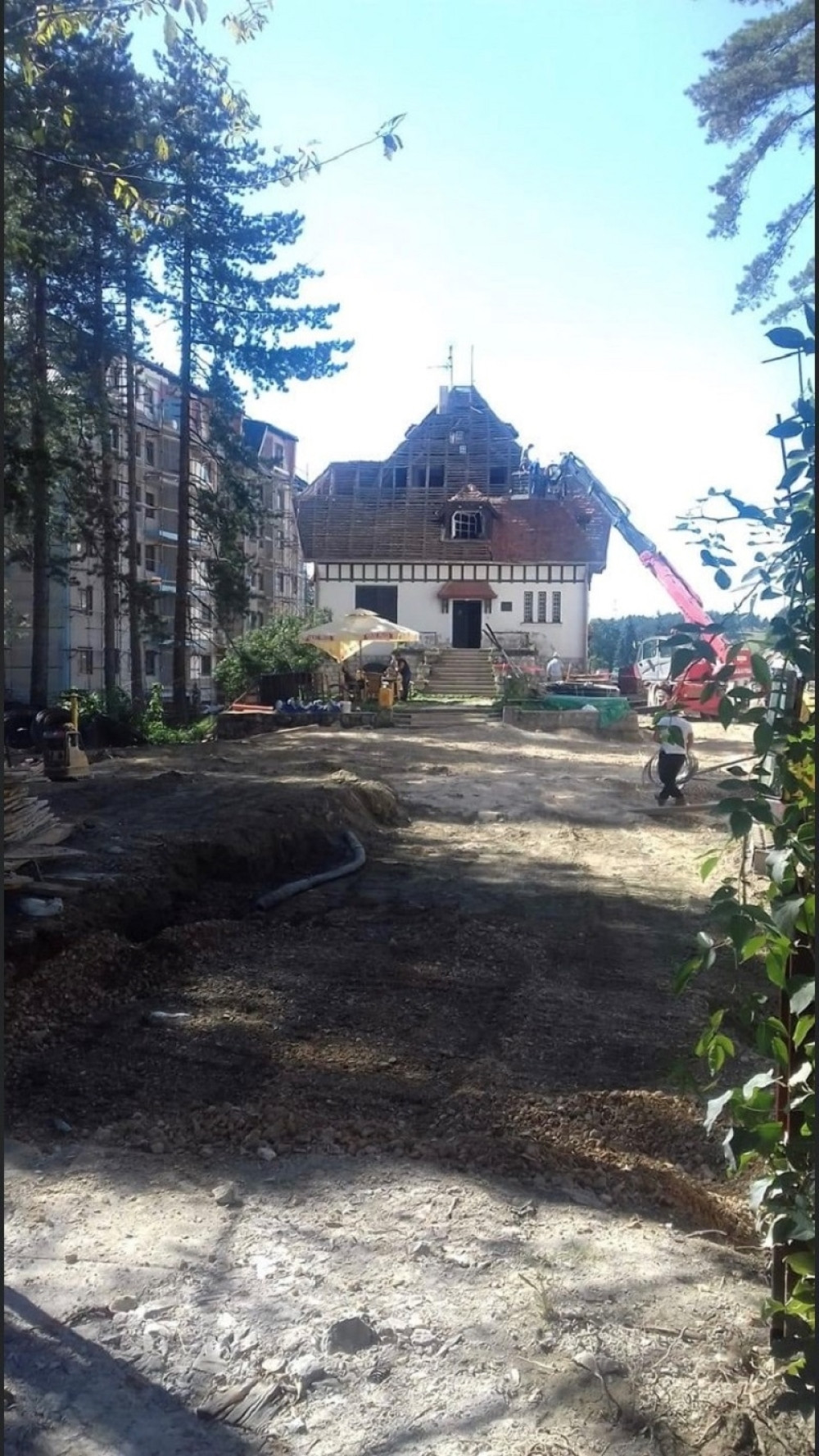 Ispred Titove vile stare 83 godine niče luksuzni centar ali i jedna velika stvar ispred samog ulaza!