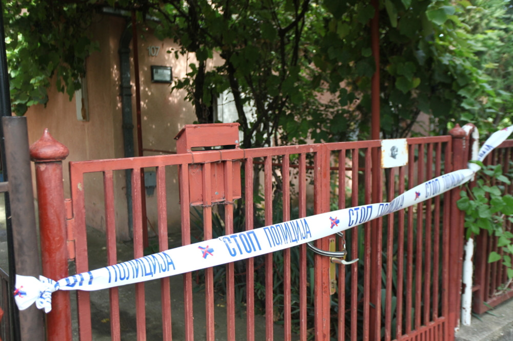 Samo nekoliko dana pre požara u kom su poginuli supružnici Božidar je trčao bos po ulici!