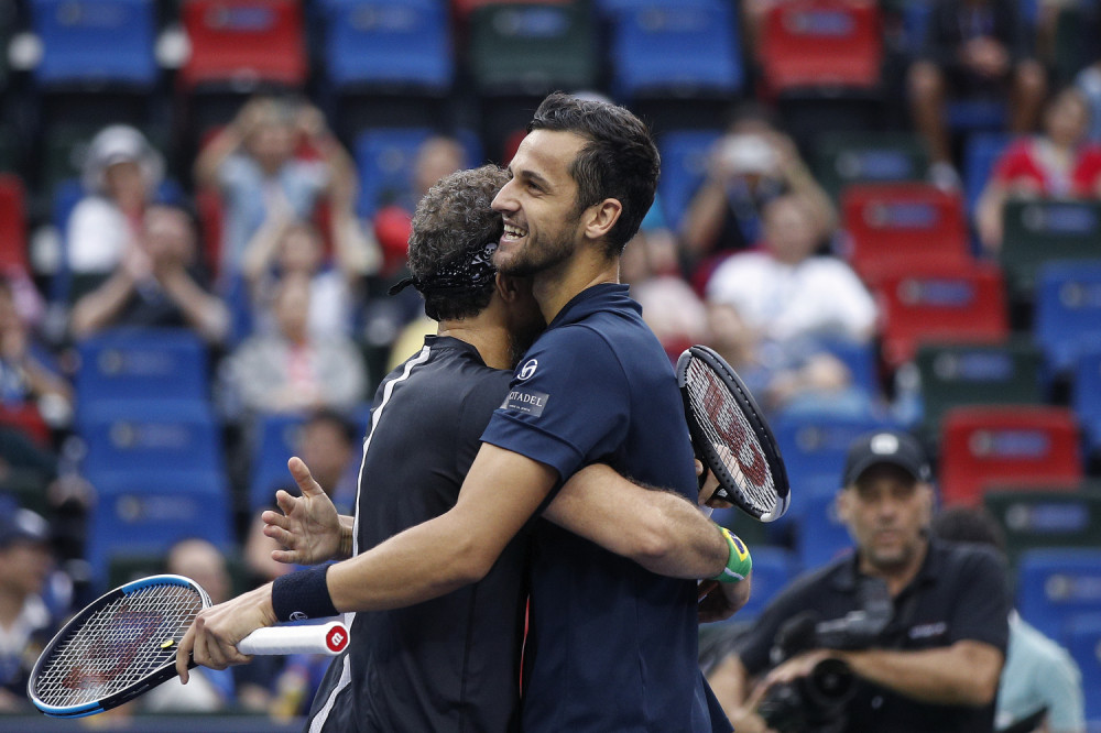 Srbi tuguju zbog Novaka, Hrvati likuju