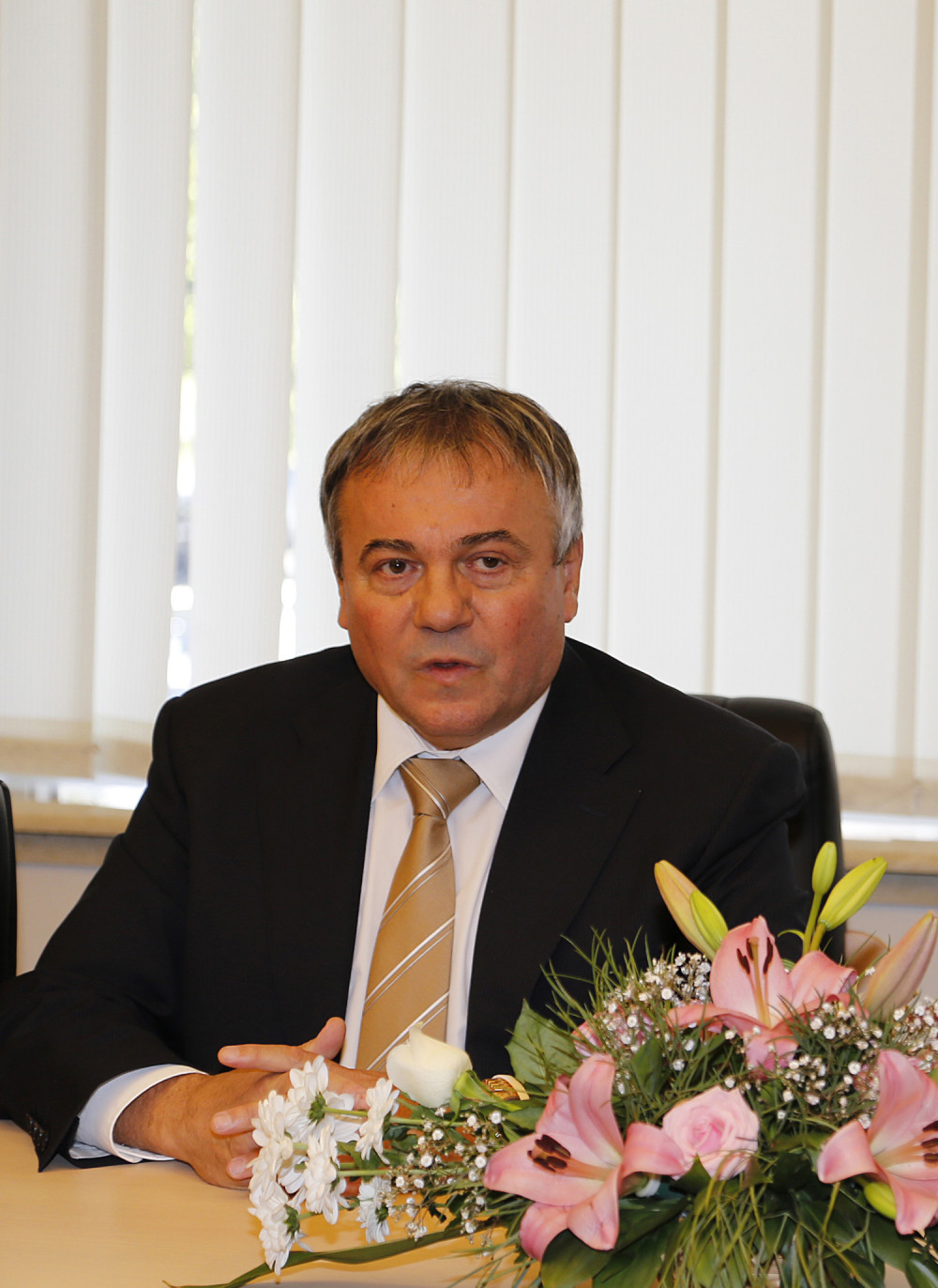 Mića Megatrend olešio se u kafani, prijatelji ga jedva izneli: Prodao Pikasovu sliku za preko 150 miliona dolara pa proslavio