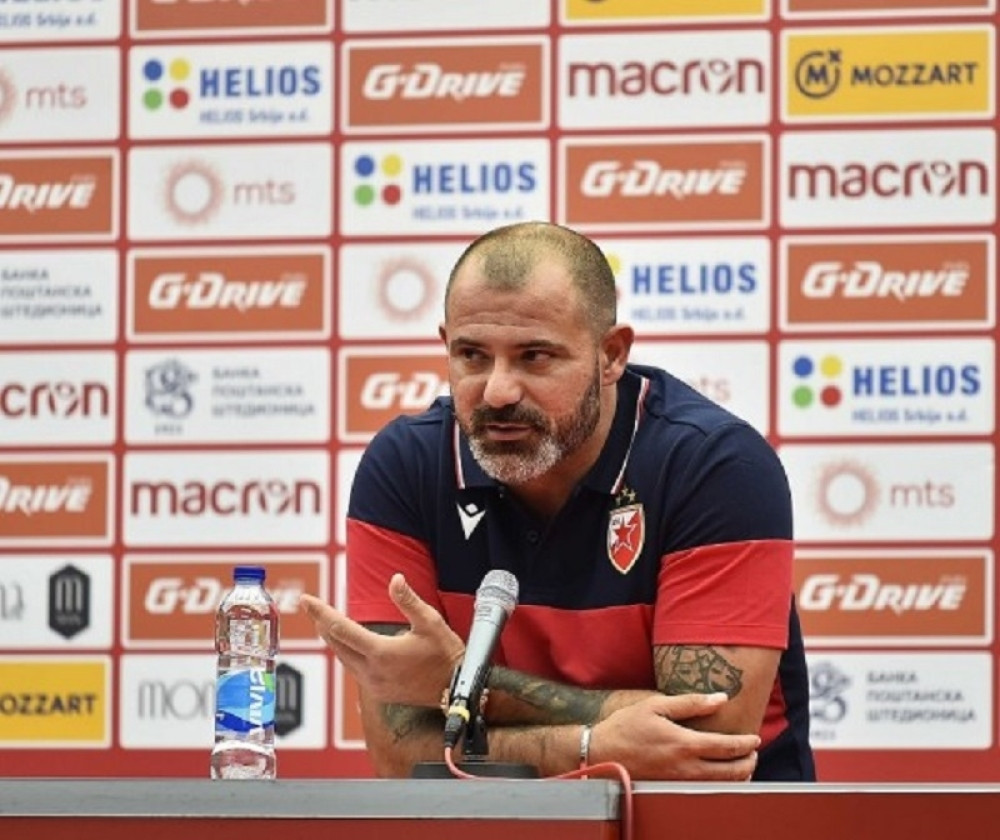 Dekijeve želje i mogućnosti, sat otkucava, informacije se menjaju iz minuta u minut.