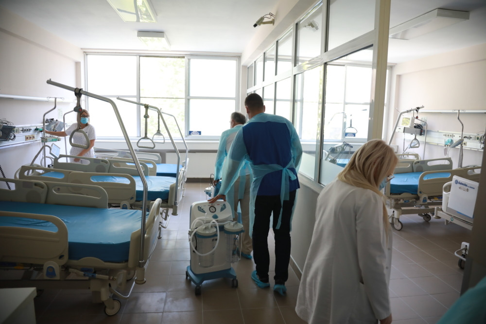 Kompanija Mozzart donirala aspiratore za KC Kragujevac