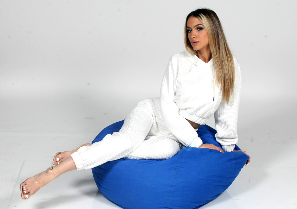 Najpoznatija influenserka Sara Damnjanović, otkriva kako je zavela Levina i Ramacotija (FOTO/VIDEO)