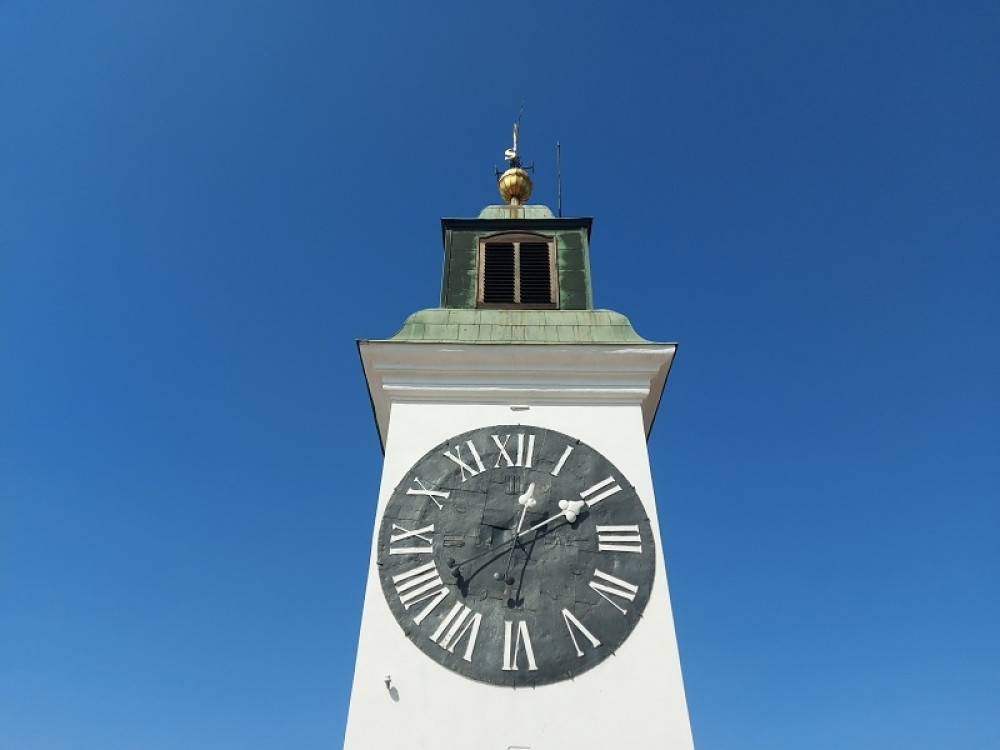 Laloške crkve niču nasred Petrovaradinske tvrđave (VIDEO)