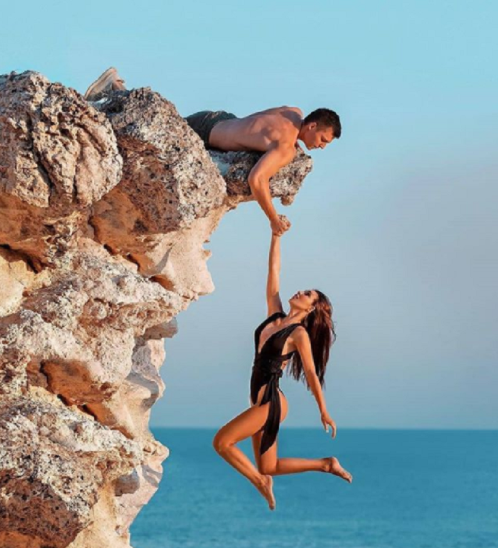 Rizikuju život zbog fotografije, što opasnije - to bolje. "Fotkaj me na litici"