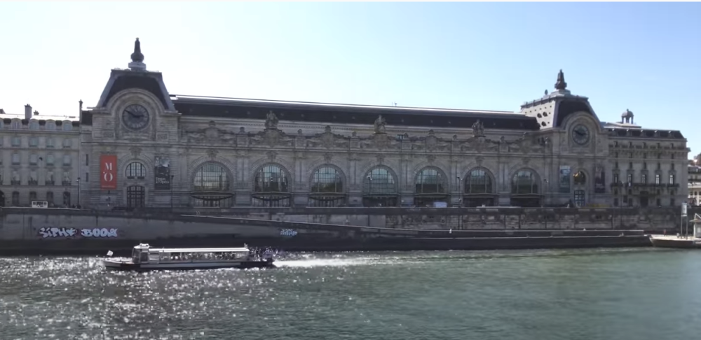 Neverovatna scena u Francuskoj! Studetkinji zabranili ulaz u muzej