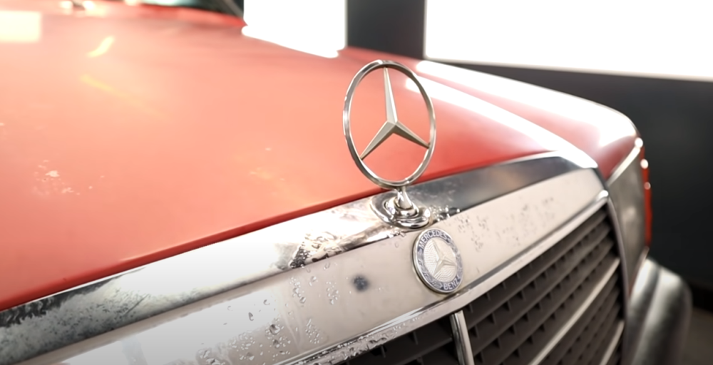 Mercedes star 32 godine zasijao nekadašnjim sjajem bez ijedne kapi farbe