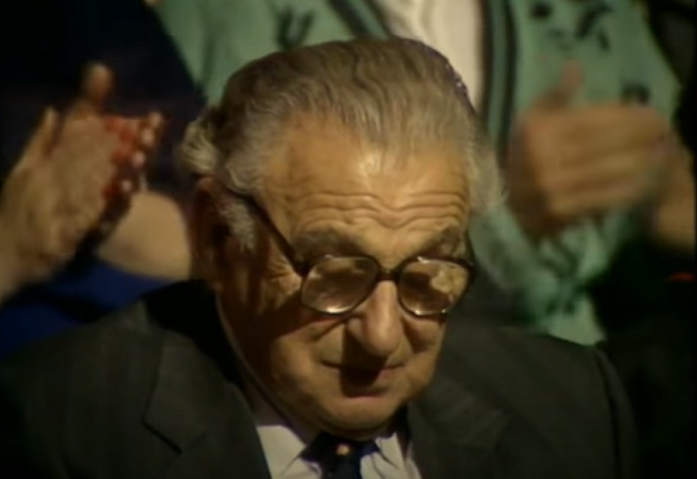 Preko 6.000 ljudi ovom deki duguje život, a to decenijama niko nije znao! (VIDEO)