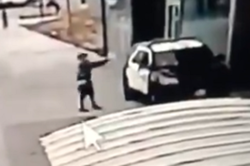 Tramp traži smrtnu kaznu za napadače na policiju