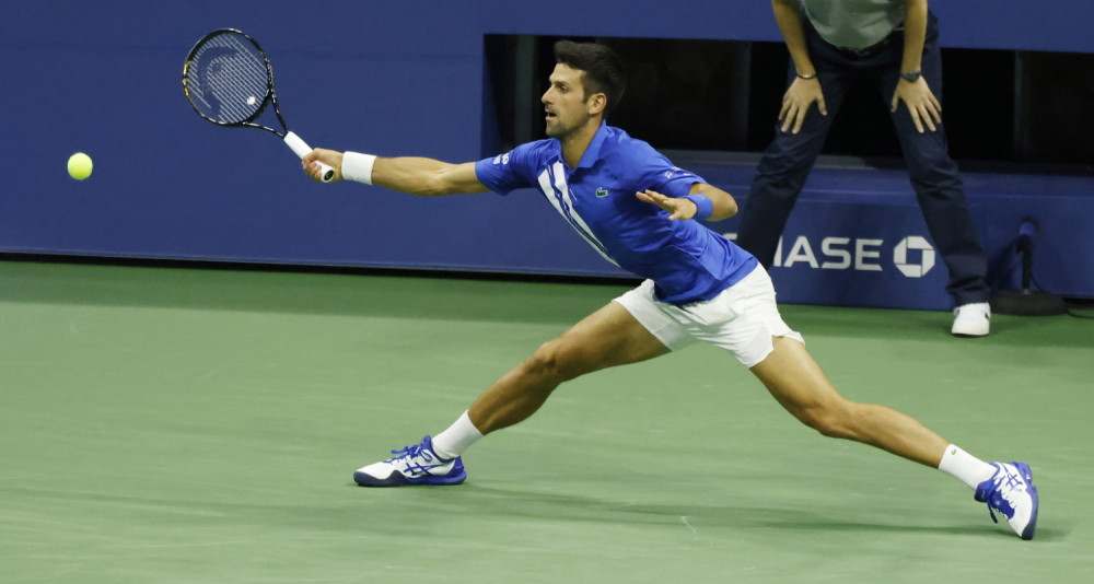 Novak redom ruši, pao Sampras, ostao još samo Federer