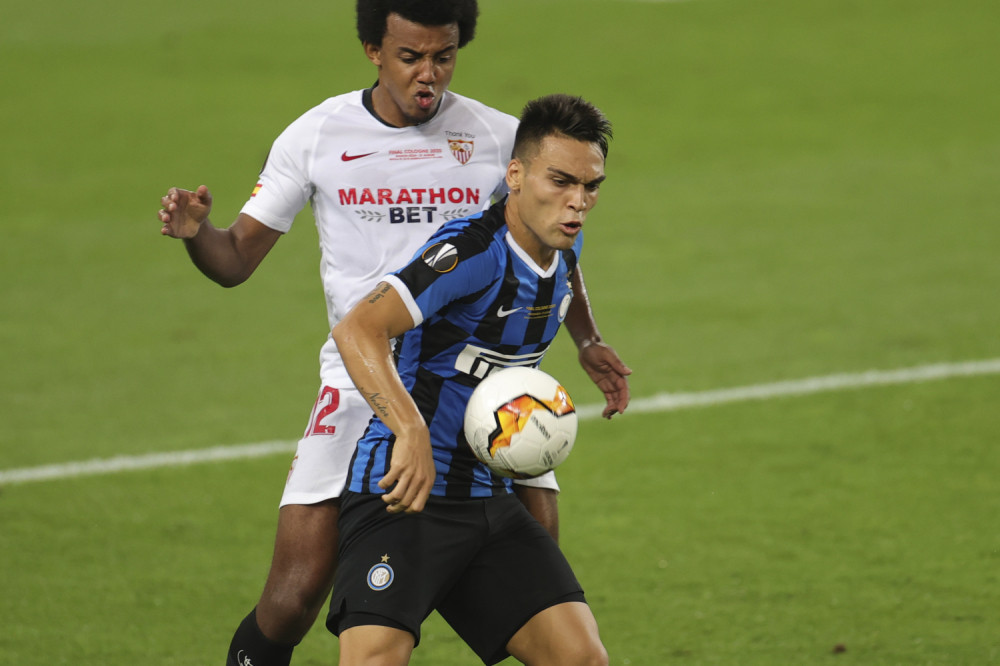 Real krade Lautara Martineza Barseloni