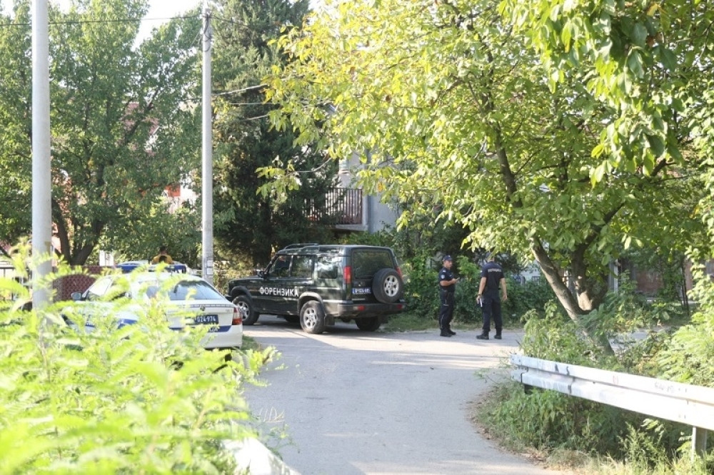 Policija pronašla mrtvog čoveka u stanu, sumnja se da je sin jeo telo oca!