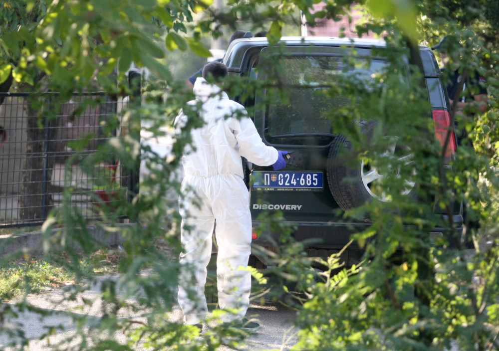 Bivši vozač autobusa upucao ljubavnicu pa presudio sebi!