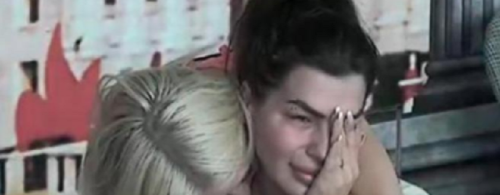 Šmizla totalno van sebe: Dobila informaciju iz spoljnog sveta, a tiče se njenog verenika!