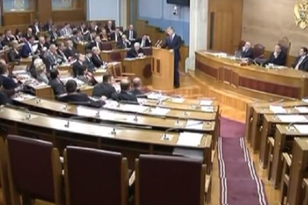 Aleksa Bečić novi predsednik Skupštine Crne Gore (VIDEO)